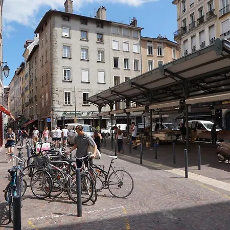 Apartment Rue Du Palais *