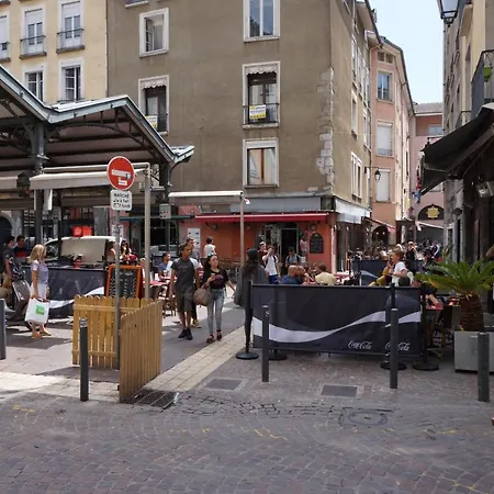 Apartment Rue Du Palais